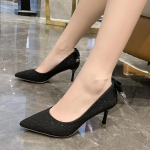 Moodsad Suvised Naiste Kingad Slip-on Tumesinised Pumbad Kuldsete Kontsad Terava Ninaga Kiilud Seksikad Sandaalid 2024 Madala Suuga Jalatsid Paelaga Slip-On 35 must