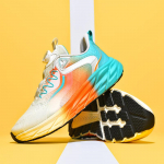 Meeste Kingad Tossud meeste vabaaja Meeste kingad tennised Luksuslikud kingad Treener Race Hingavad jalan&otilde;ud mood jooksujalatsid naistele 36