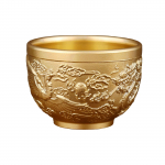 Antiikne reljeefne draakon ja soodne &otilde;huke v&ouml;&ouml;koht teelauakaunistus vasktass Hiina v&auml;ikese v&ouml;&ouml;koha tass