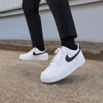 Nike Air Force 1 Low '07 Valge Must Kareda Nahaga 39