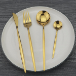 4 tk must kuldne peegliga poseerivad s&ouml;&ouml;giriistad s&ouml;&ouml;giriistade komplekt 304 roostevabast terasest nuga kahvel lusikas teelusikat&auml;is s&ouml;&ouml;giriistade h&otilde;ben&otilde;ude komplekt kuld