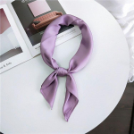 Moodne sall Naiste Hijab Sall Siidist Satiinist Kaelasallid Naistele 70cm*70cm Ruudukujulised Bandana Pea-juuksesallid lilla