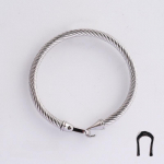 Hobuseraua pandlaga titaanterasest mitmek&uuml;lgne k&auml;ev&otilde;ru, kaabliga keerutatud traadist k&auml;ev&otilde;ru, moeehted, naiste ehted Male