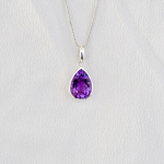 Amet&uuml;sti ripats, Statement Amet&uuml;stist kaelakee, naturaalne lilla v&auml;&auml;riskivi, Sterlin