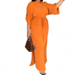 Suvine s&uuml;giskleit V kaelusega, pingutusn&ouml;&ouml;riga &otilde;huke v&ouml;&ouml;koht, pool, kolmveerand varrukad, puhast v&auml;rvi mansetin&ouml;&ouml;biga Igap&auml;evane kandekleit pendelr&auml;nnakuks kohtamas k&auml;imiseks. M roosa