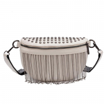Luksuslikud Naiste Crossbody Kotid Uus Br&auml;nditud Disainer Rinnakott Neetide ja Tuttidega Kaunistatud Suure Mahutavusega V&ouml;&ouml;koht Fanny Kotid 24x15x8cm beež