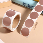 300 tk/rulli kraabitavad kleebised Sildid salakoodi kattekleebised Isekleepuvad kleebised tegevuskaardi kraabitavad kleebised A1