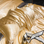 Luksuslik 100% mooruspuu siidist 4-osaline voodipesukomplekt Kahepoolne satiinsiinist tekikott & pinguldatud lina & padjap&uuml;&uuml;rid Esmaklassiline siidist kodutekstiil 2.0m 4Pcs Set