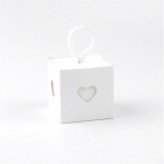 50 tk j&otilde;upaberist kinkekarp, taaskasutatav ilus lihtne s&uuml;damest s&uuml;damesse disainitud retrokommide pakend White inner box White rope