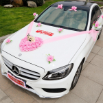 S&uuml;damekujuline karu pulmaauto kaunistuskomplekt - Kunstlilleseade