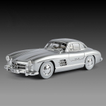 1:18 Benz 300SL K&otilde;rge simulatsiooniga survevalatud mudelauto Suurep&auml;rane kodu kaunistus Lauaekraani kaunistused Auto keskjuhtimispuldi kaunistused M&auml;nguasi h&otilde;be