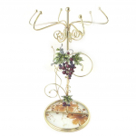 Les Tr&eacute;sors De Lily [N5773] &ndash; Burgundia ja kullast ehtehoidja Belle de Soie kuld