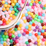 Ehete valmistamine &uuml;hev&auml;rviline isetegemine k&auml;sitsi valmistatud tarvikute jaoks 1500 tk 4 mm &uuml;mmargused lahtised helmed loominguline