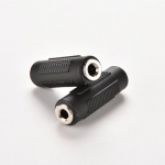 3,5 mm emane kuni 3,5 mm emane &uuml;hendusmuundur-pikendusadapter