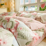 Neljaosaline puhtast puuvillast v&auml;ike v&auml;rske lilleline tekikate &uuml;histoa voodilina Kolmeosaline voodipesu komplekt 1.2m bed