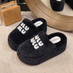 Madalad Karusnahast Naiste Platvorm Suede Sussid Soojad Pl&uuml;&uuml;sist Puuvillased Kingad Br&auml;ndi Muulad Talvised Pl&auml;tud 2025 Trend Moe Mugavad Zapatos Mujer 38 must
