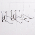 Luksuslik metallist riiulikonks sildiekraanile &ndash; topelttraat, mitmekihiline disain Wire diameter 5.8, length 10 CM