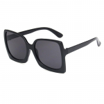 Mittepolariseeritud Mood Suure Raamiga &Uuml;legabariidilised P&auml;ikeseprillid Naised Must Gradient Plastik P&auml;ikeseprillid