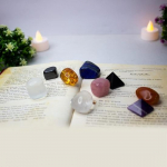 Komplektis 9 kodu energiat andvat kristalli Reiki tervendav Vastu p&uuml;ramiid Feng Shui positiivne energia Vaimsed kivid Amet&uuml;st Roosa Kvarts Hematiit Karneool