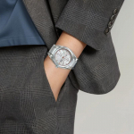 CASIO 50 meetrit veekindel Kvarts roostevabast terasest ioonkattega rihm meeste k&auml;ekell valge sihverplaat MTP-1405D-7ADF valge