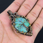 Elupuu Austraalia kolmik opaal v&auml;&auml;riskivist puhtast vasest traadist pakitud k&auml;sitsi valmistatud ripatsiga ehted 2.64 Inches sinine