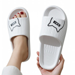 Suvised naiste meeste sussid siseruumides vann Paks platvorm, libisemiskindel kodu lihav&otilde;ttep&uuml;hade multifilmid pl&auml;tud kasside rannasandaalid naiste kingad 36-37 valge