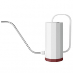 Kastekann, mida on lihtne kaasas kanda. Suure kattekihiga plastmassist valamisega taimevihmutiga aed valge