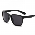 Ratsutamine P&auml;ikeseprillid Mood Sport &Otilde;ues V&auml;rvilised UV-kattega p&auml;ikeseprillid Rannaprillid. UV400