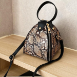 Fashion Women&rsquo; s Trend Large Capacity Leather Shoulder Bag Messenger Bag