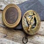 tasku messingist kompass | vanaaegse stiiliga kompass | k&auml;skompass | p&auml;ikesekell | steampunk | kingitused beige