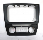 Autoraadio fascia jaoks SKODA Yeti 2009+ Auto Stereo Panel Dash CD trimmi paigaldusraami komplekti keskjuhtimise hoidik
