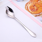 Loominguline roostevabast terasest puuviljasalati kahvellusikas V&auml;rviline j&auml;&auml;tise magustoidulusikas Mitmeotstarbelised lauan&otilde;ud k&ouml;&ouml;gitarvikud