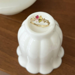 Ainulaadne disainitunnetusega s&otilde;rmus, peen neljaleheline ristik, voolus roosa teemant, ni&scaron;&scaron; k&otilde;rgekvaliteediline tavaline s&otilde;rmus. One Size