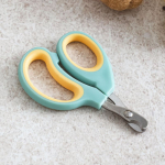 [Lemmikloom] Haardega k&uuml;&uuml;nisk&auml;&auml;rid rohelised