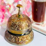 Vintage roostes soliidne lauakell, hotelli kontorikooli dekoratiivne helistamiskell, antient, retro teenuse k&otilde;nekell, k&auml;sitsi valmistatud lauakell