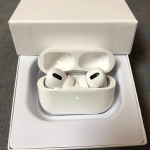 T&otilde;elised juhtmevabad m&auml;nguritele m&otilde;eldud stereok&otilde;rvaklapid Bluetooth 5.0 k&otilde;rvaklapid koos GPS-positsioneerimise, nime muutmise, juhtmevaba laadimispeakomplektiga IOS Androidi jaoks valge