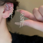 1 tk. Moodsad h&otilde;bedase v&auml;rvi v&ouml;&ouml;rist k&otilde;rvaklambriga k&otilde;rvar&otilde;ngad naistele, minimalistlikud metallist ilma augustamiseta k&otilde;rvamansetita Y2K ehted, kingitused kuld