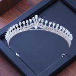 Luksuslik kuupmeetrist tsirkooniumoksiidist s&auml;delev pulmakroon Tiaras Marquise - L&otilde;igatud tsirkoon Cz Rhinestone Prom Crown Coronet Crystal Juukseehted Length 30cm, width 14cm