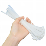 200 t&uuml;kki 60&ndash;150 mm terastraadist nailonist kaablik&ouml;idised, k&ouml;isk&ouml;ied, plastkassetid, ehete tarvikud, pandla hoiustamine, isetehtud ehete valmistamine 3x60mm valge