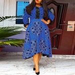 Naiste suurte suuruste tr&uuml;kimustriga pitsist &uuml;marakaelusega pikkade varrukatega kleidid XL sinine