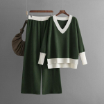 Naistele m&otilde;eldud &uuml;hev&auml;rviline lapitehnikas vabaaja moodne kootud komplekt V-kaelusega lahtise &uuml;laosaga, k&otilde;rge v&ouml;&ouml;kohaga sirgete laiade p&uuml;kste kaheosaline komplekt, pehme ja stiilne hingav kampsun. one size roheline