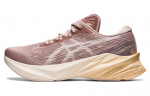 ASICS Novablast 3 'Fawn Mineral Beige' Naiste 1012B288-702 39.5