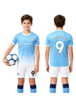 Haaland 2026/27 Manchester City Laste Jalgpallikomplekt S&auml;rgi L&uuml;hikeste P&uuml;kste Sokkidega Valge Sinine 110-120 CM valge/sinine