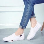 Meeste/naiste kerge hingav kummist pehme tald, libisemiskindel l&otilde;uendist kingad, suured meeste kingad, naiste kingad 35 valge