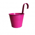 Seinale riputatav pott erksat v&auml;rvi ei ole lihtne deformeeruda rauast r&otilde;du istutusmasinad, metallist &auml;mber r&otilde;du jaoks roosa punane v&auml;rv