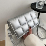 Lihtne naiste &otilde;lakott, PU-nahast ruuduline Crossbody v&auml;ike kandiline rahakott 20.5*7*12cm valge