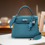 Sise&otilde;mblus esimese kihi veisenahast togo nahast Kelli kott topelt&otilde;larihmaga (H09-2528KL) 28cm (comes with 2 shoulder straps)