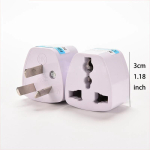 2 tk/1 tk Austraalia toitepistik Universaalne 3-pin UK/USA/EL kuni AU NZ AC maandusadapter Reisiomvandur AU&3 white