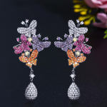 WWJ v&auml;rvilised kuupmeetrist tsirkooniumoksiidist pikad liblikas k&otilde;rvar&otilde;ngad mitmev&auml;rviline