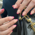 24 tk / komplekt Quick Nails L&uuml;hikesed roosad kunstnaelad kleebis Kantav veekindel manik&uuml;&uuml;r viimistletud k&uuml;&uuml;ned